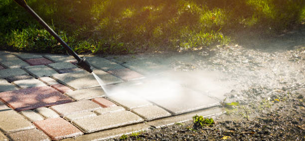 Best Driveway Pressure Washing  in Eatons Neck, NY
